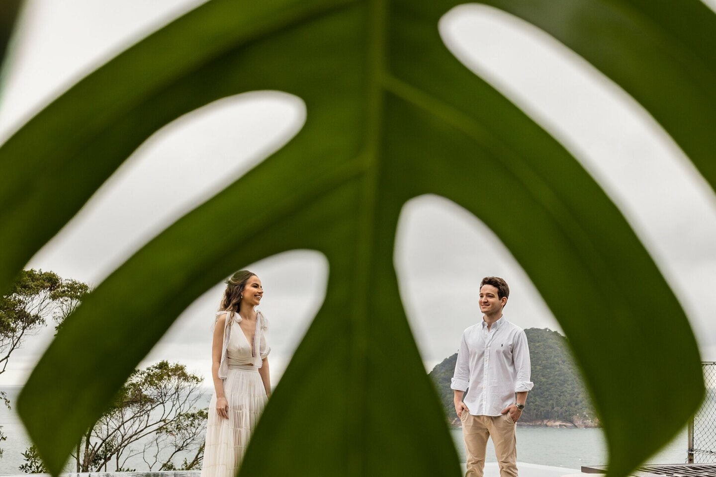 Ensaio pré-wedding na praia - Vitória e João Vitor