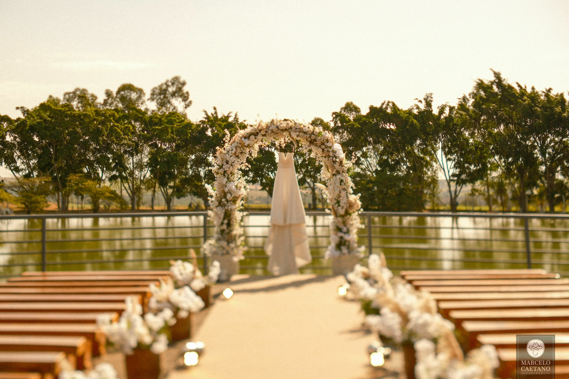 Foto Casamento no por do sol - Juliana e Eder Foto Casamento no por do sol - Juliana e Eder - Imagem 1