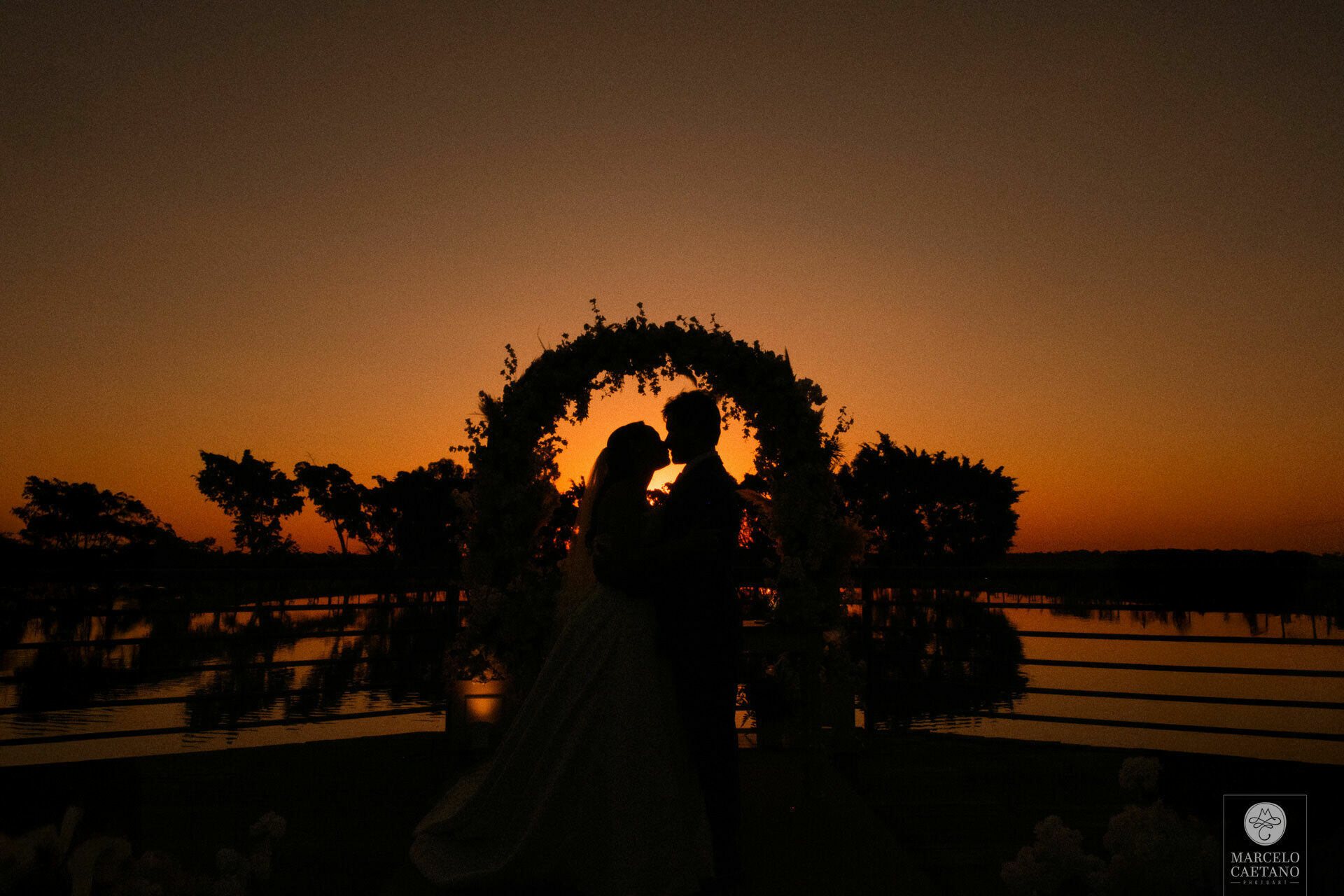 Foto Casamento no por do sol - Juliana e Eder Foto Casamento no por do sol - Juliana e Eder - Imagem 61