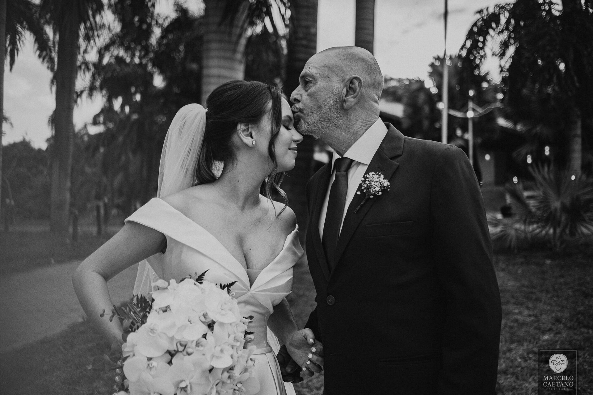 Foto Casamento no por do sol - Lorrana e Guilherme Foto Casamento no por do sol - Lorrana e Guilherme - Imagem 20