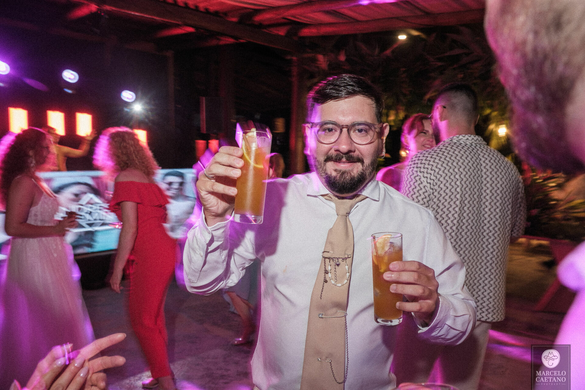 Foto Casamento na praia - Ubatuba - Vanessa e Gabriel - Imagem 96