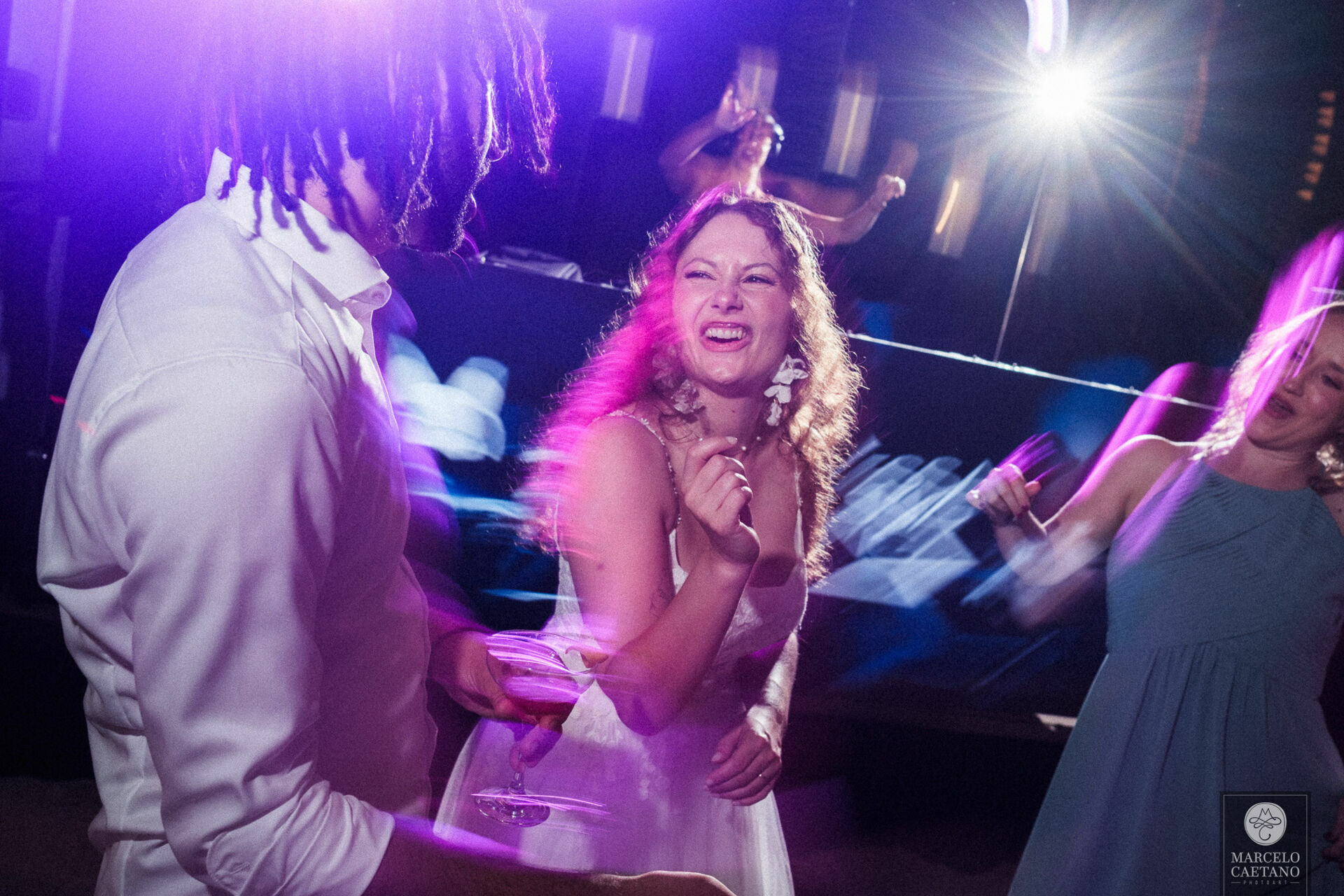 Foto Casamento na praia - Ubatuba - Vanessa e Gabriel - Imagem 109