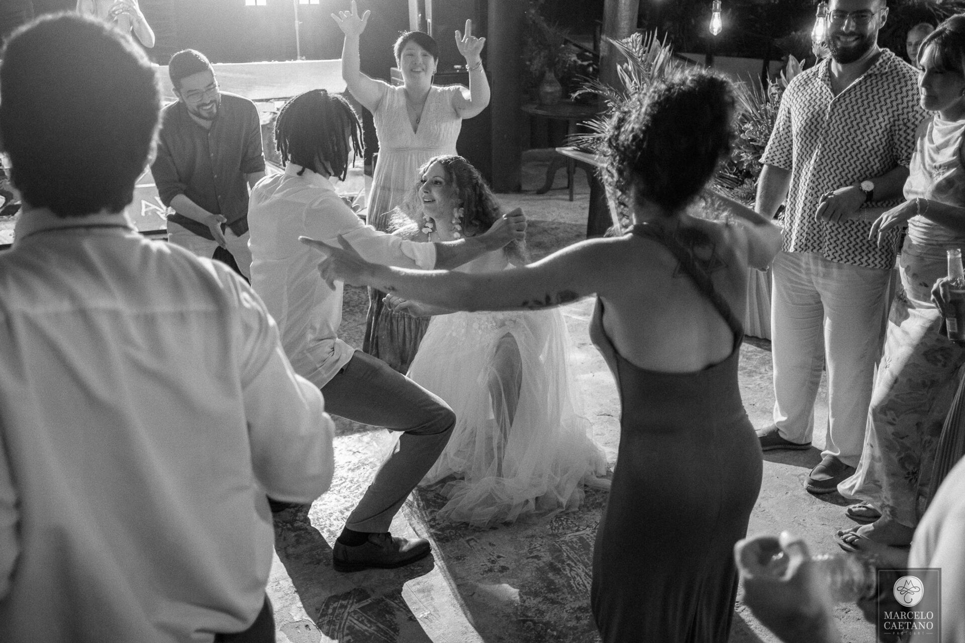 Foto Casamento na praia - Ubatuba - Vanessa e Gabriel - Imagem 117