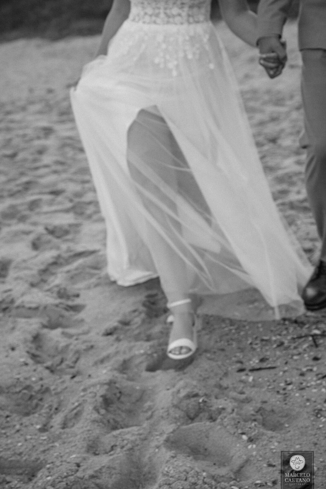 Foto Casamento na praia - Ubatuba - Vanessa e Gabriel - Imagem 68