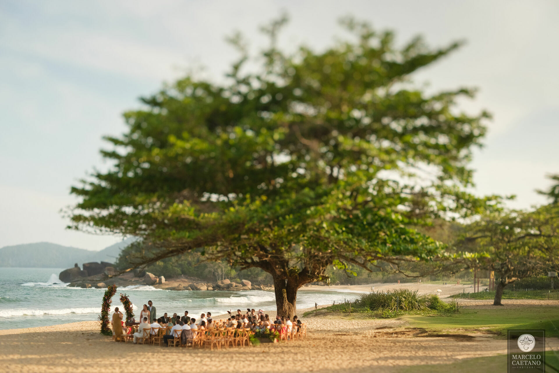 Foto Casamento na praia - Ubatuba - Vanessa e Gabriel - Imagem 48