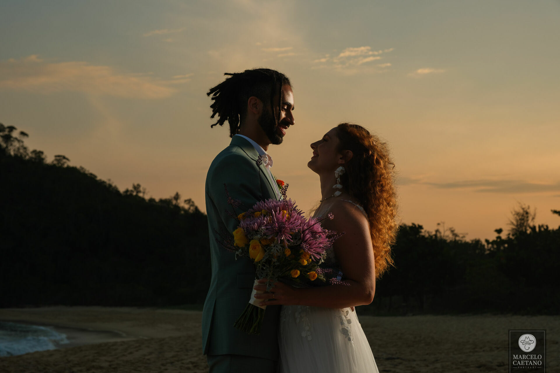 Foto Casamento na praia - Ubatuba - Vanessa e Gabriel - Imagem 76