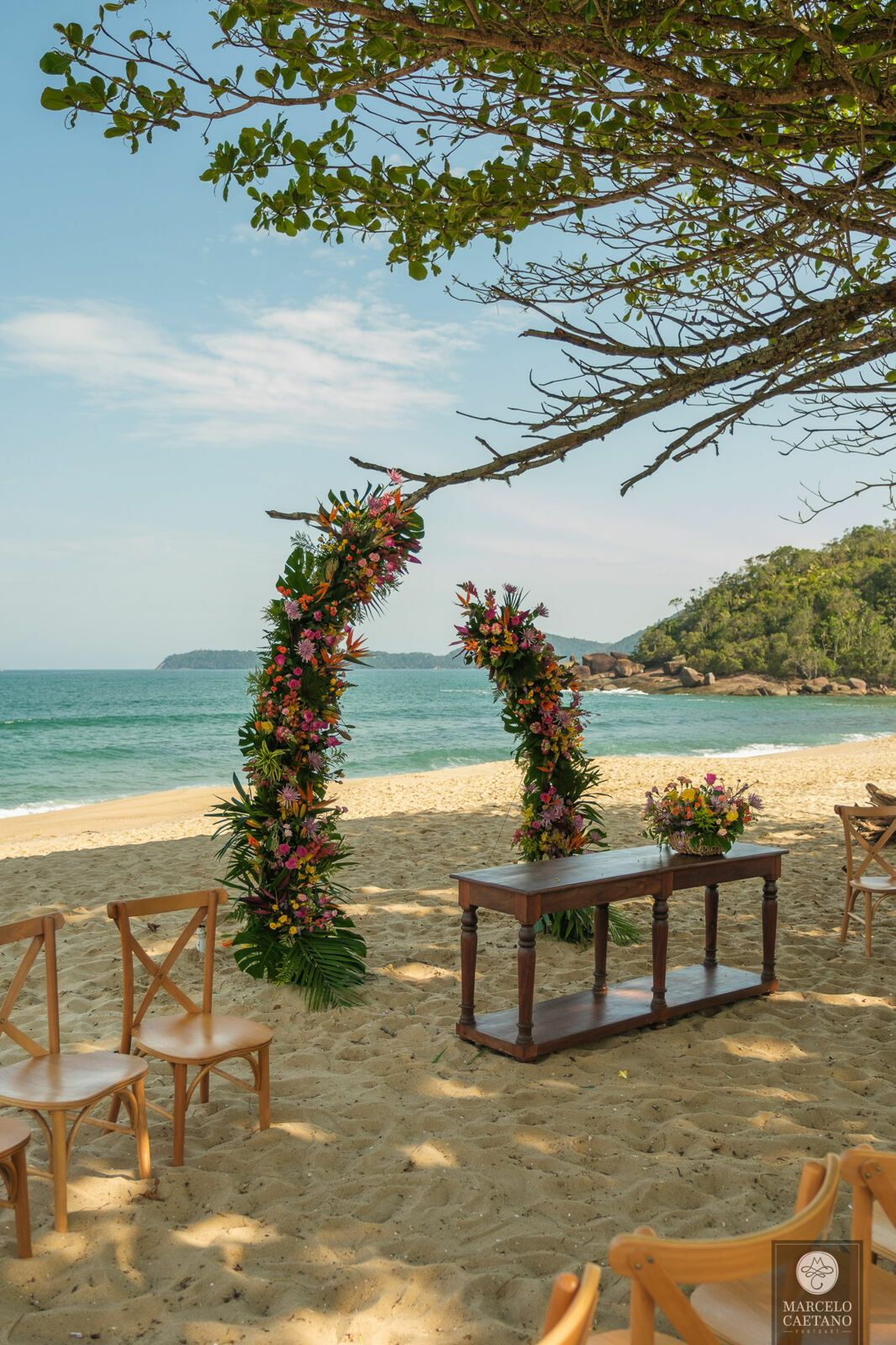 Foto Casamento na praia - Ubatuba - Vanessa e Gabriel - Imagem 23