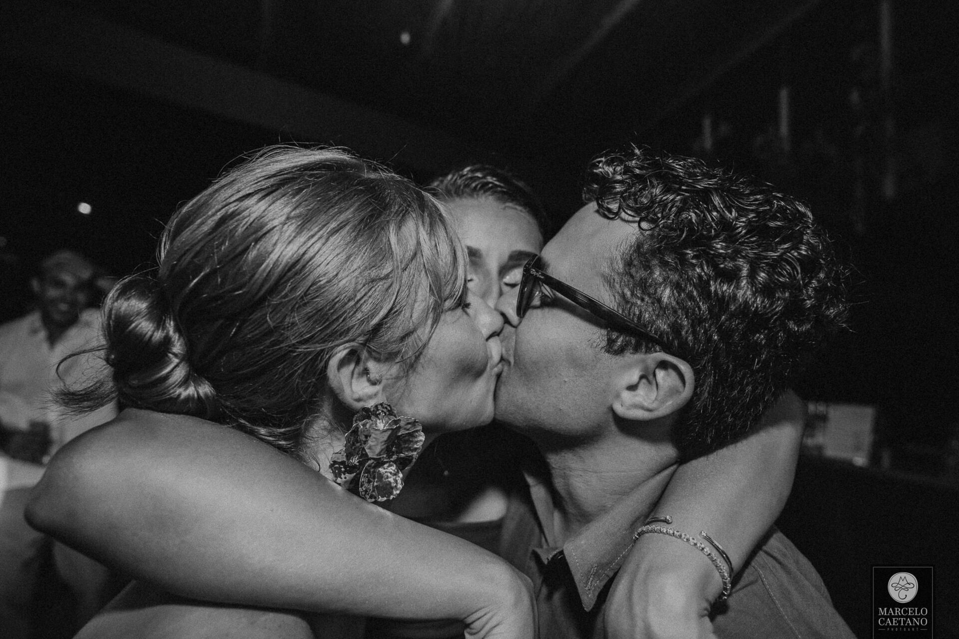 Foto Casamento na Praia - Ubatuba - Stephane e Nicholas - Imagem 94