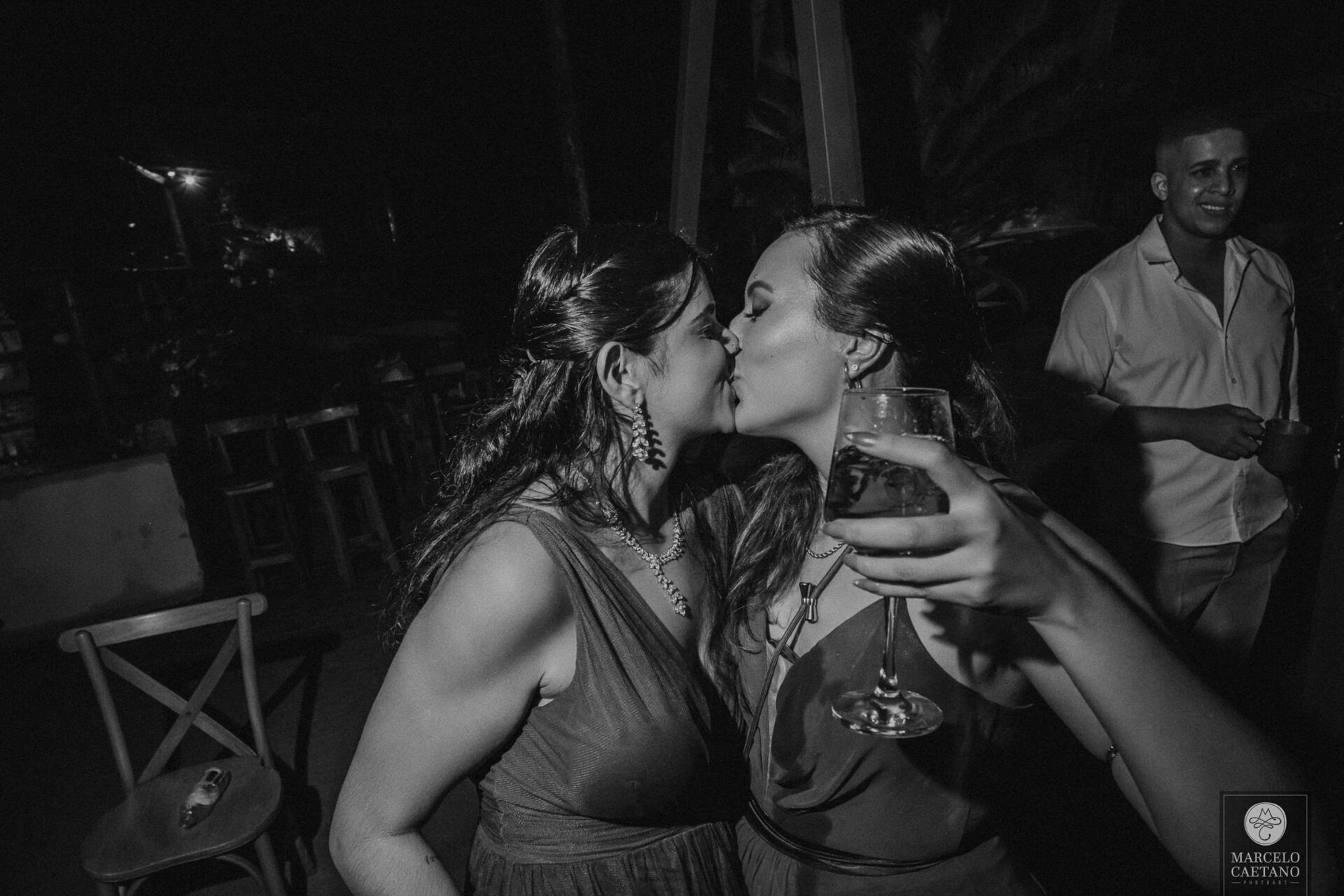 Foto Casamento na Praia - Ubatuba - Stephane e Nicholas - Imagem 96