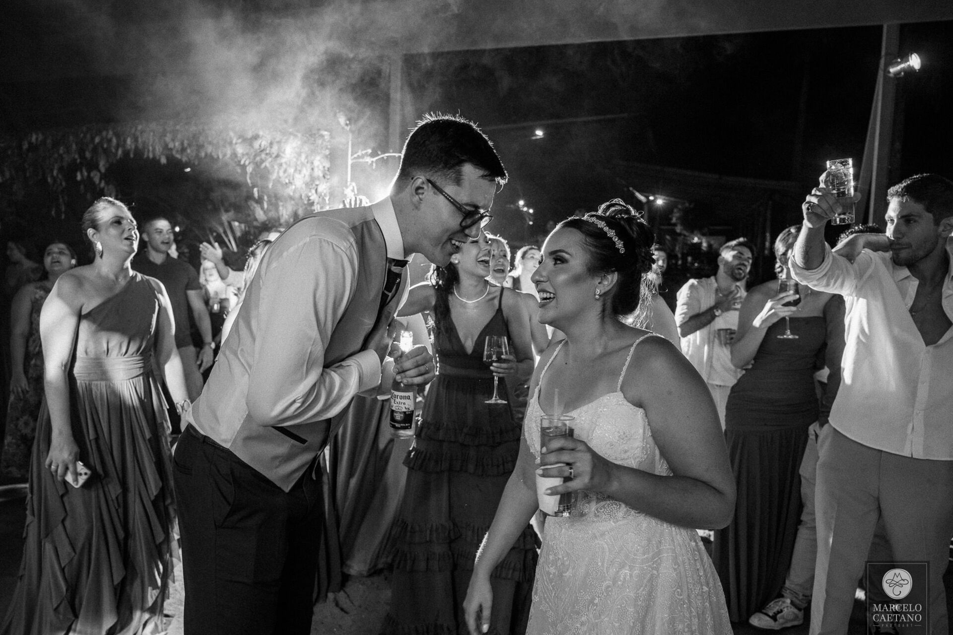 Foto Casamento na Praia - Ubatuba - Stephane e Nicholas - Imagem 90