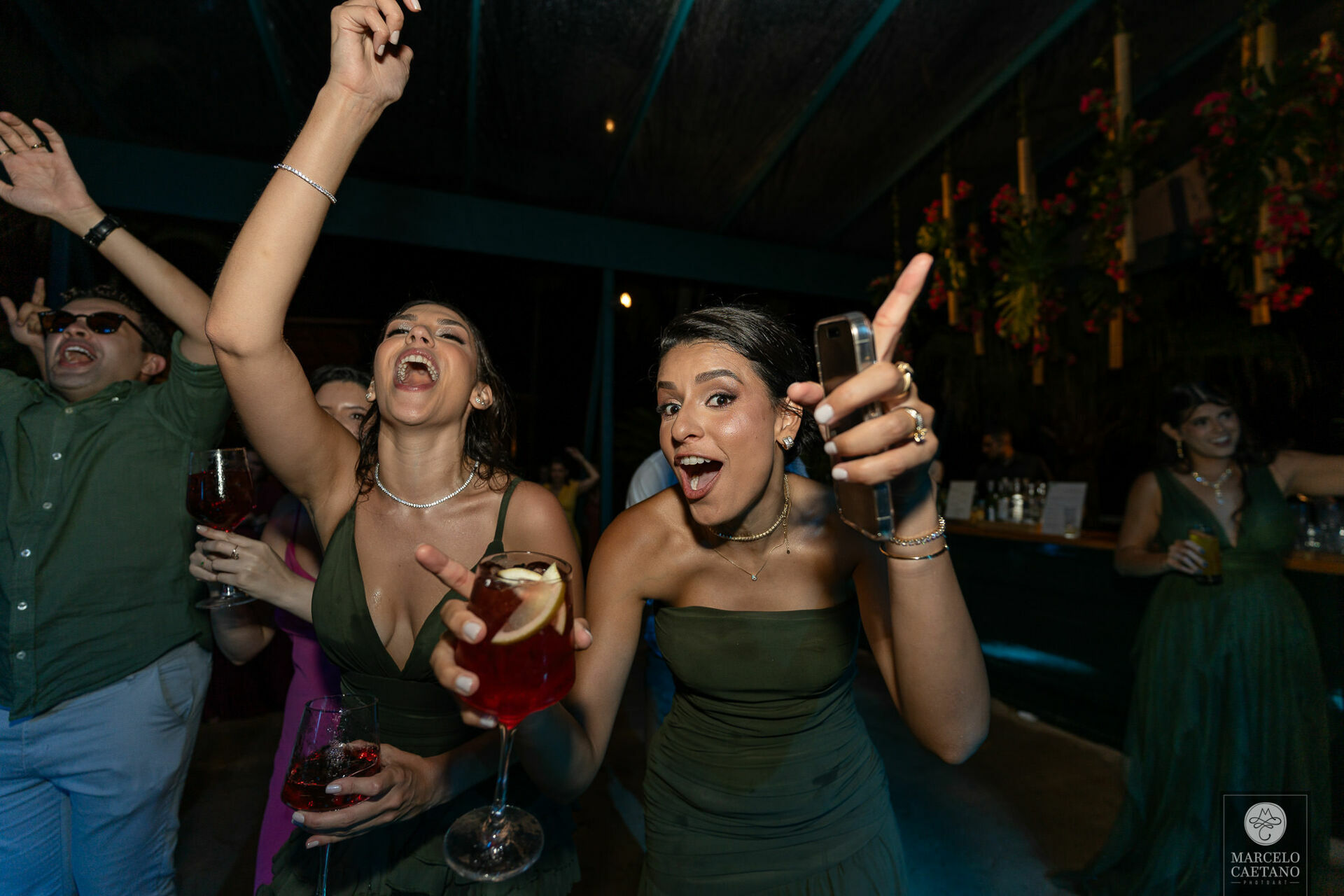 Foto Casamento na Praia - Ubatuba - Stephane e Nicholas - Imagem 93