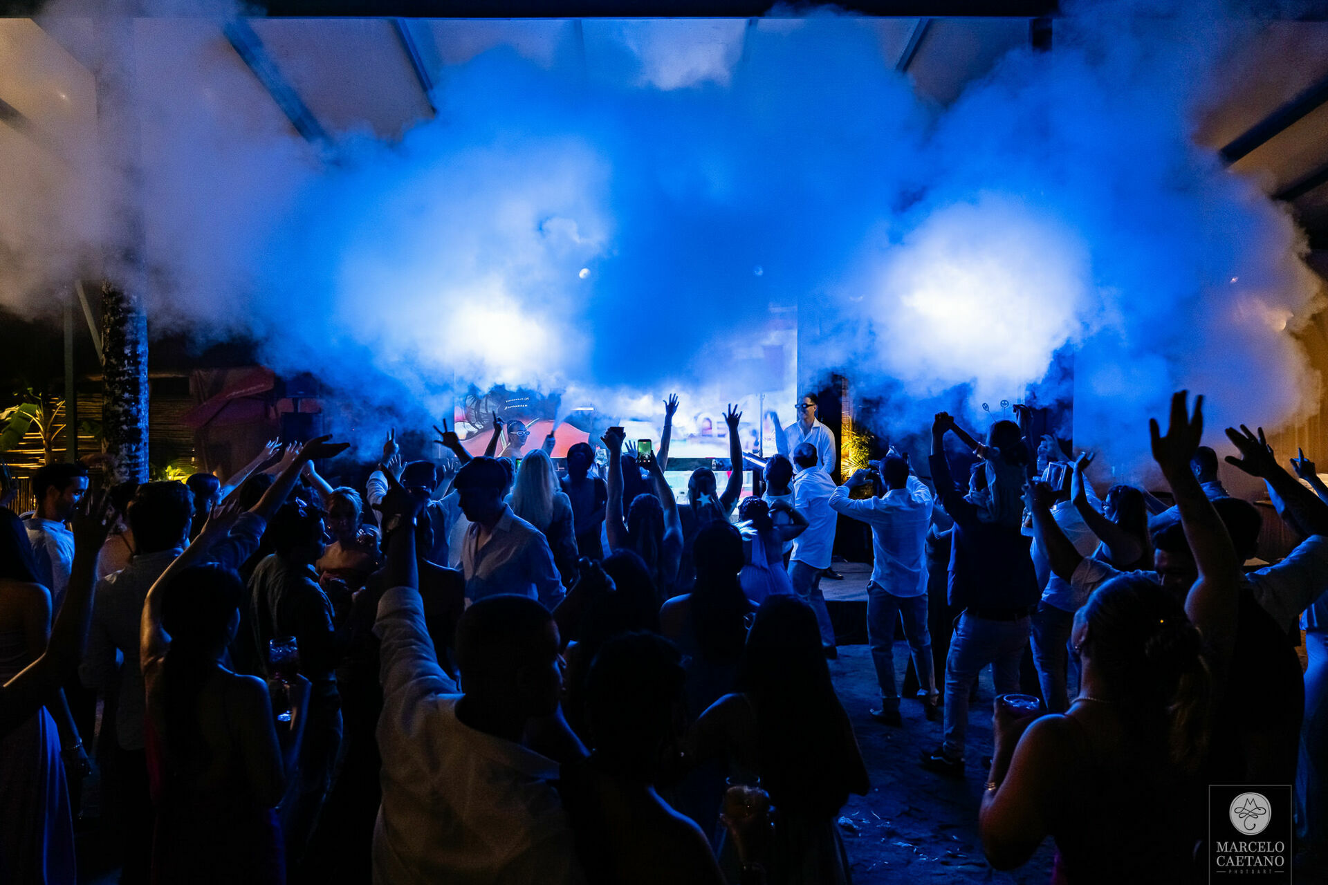 Foto Casamento na Praia - Ubatuba - Stephane e Nicholas - Imagem 98