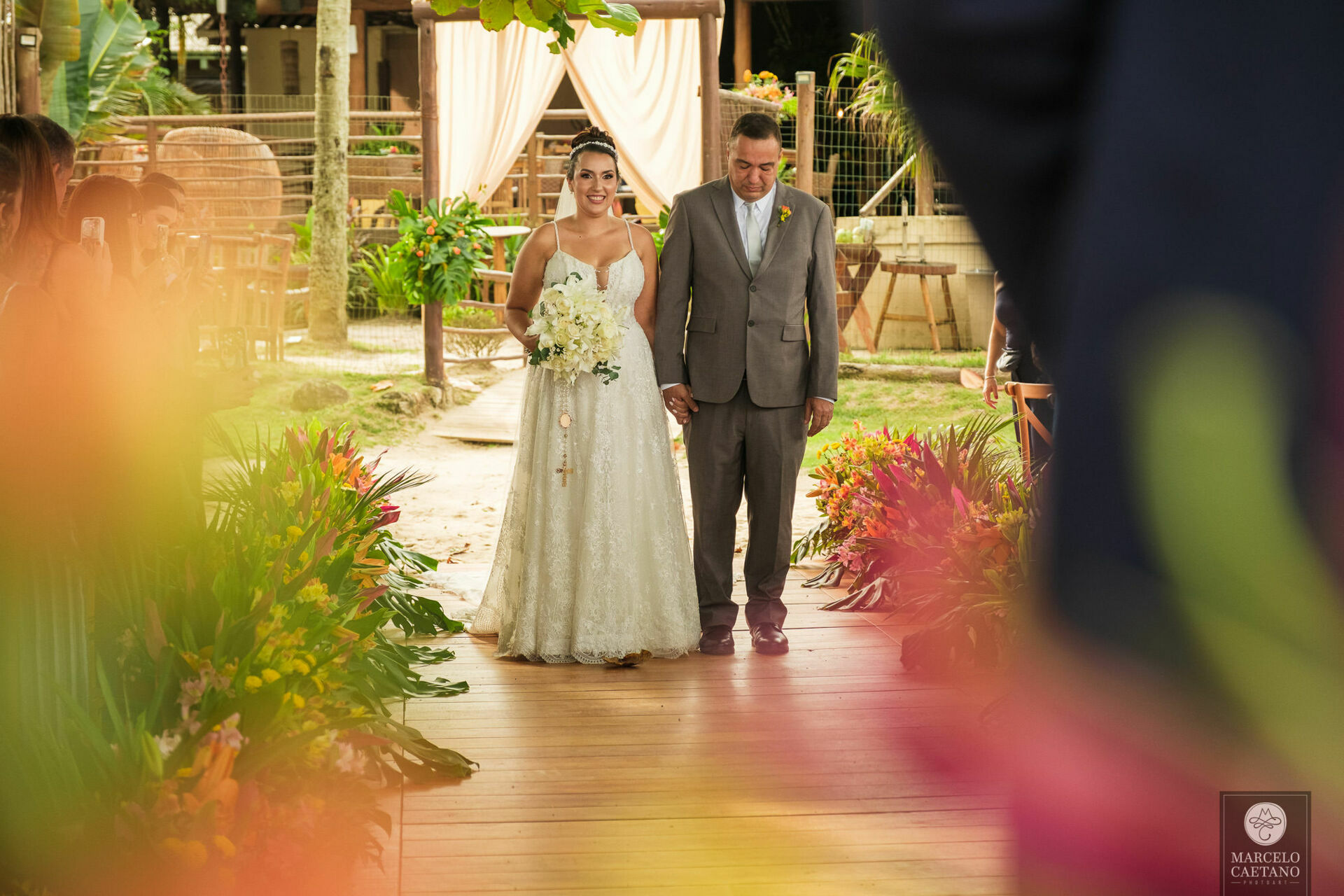 Foto Casamento na Praia - Ubatuba - Stephane e Nicholas - Imagem 28