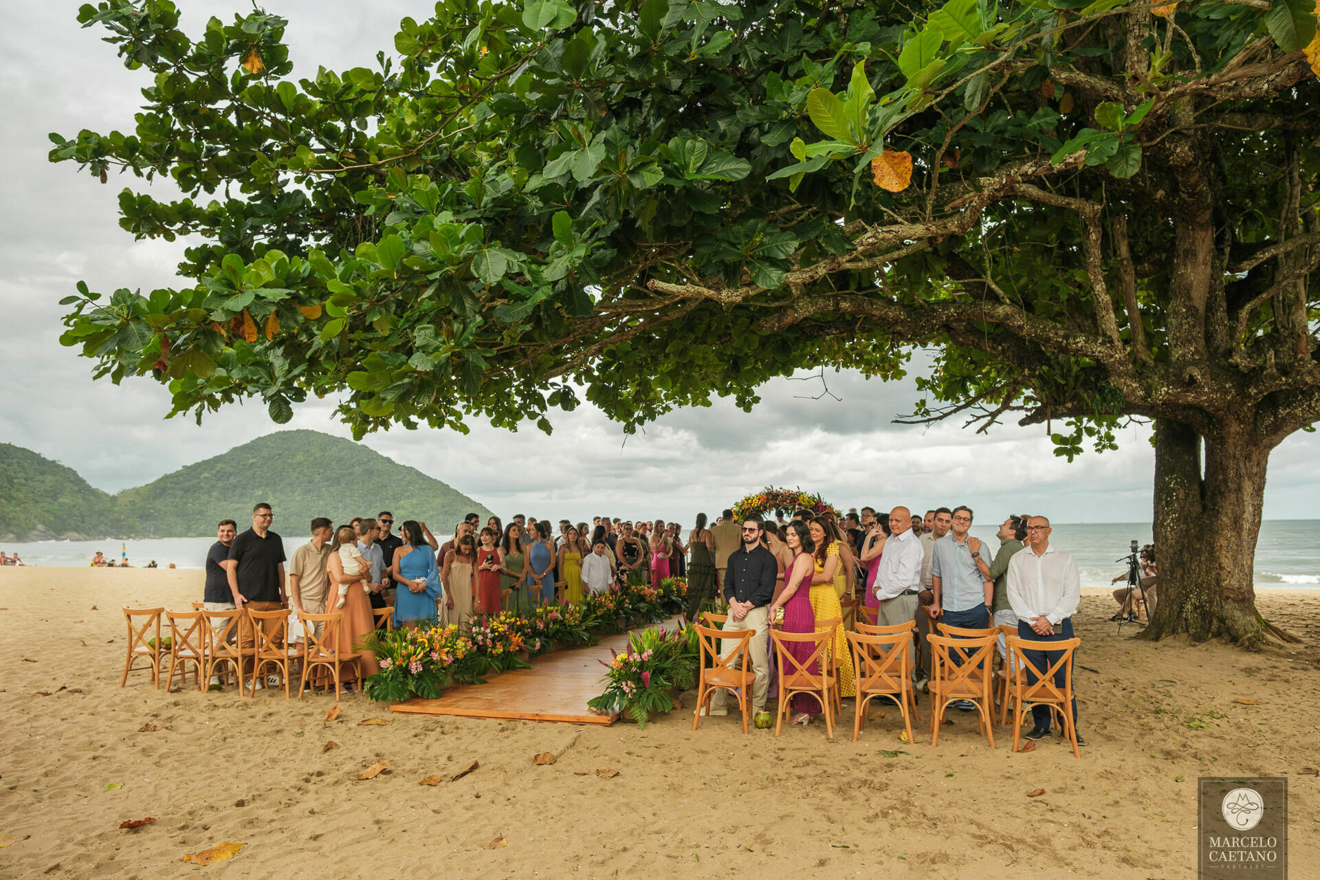Foto Casamento na Praia - Ubatuba - Stephane e Nicholas - Imagem 22