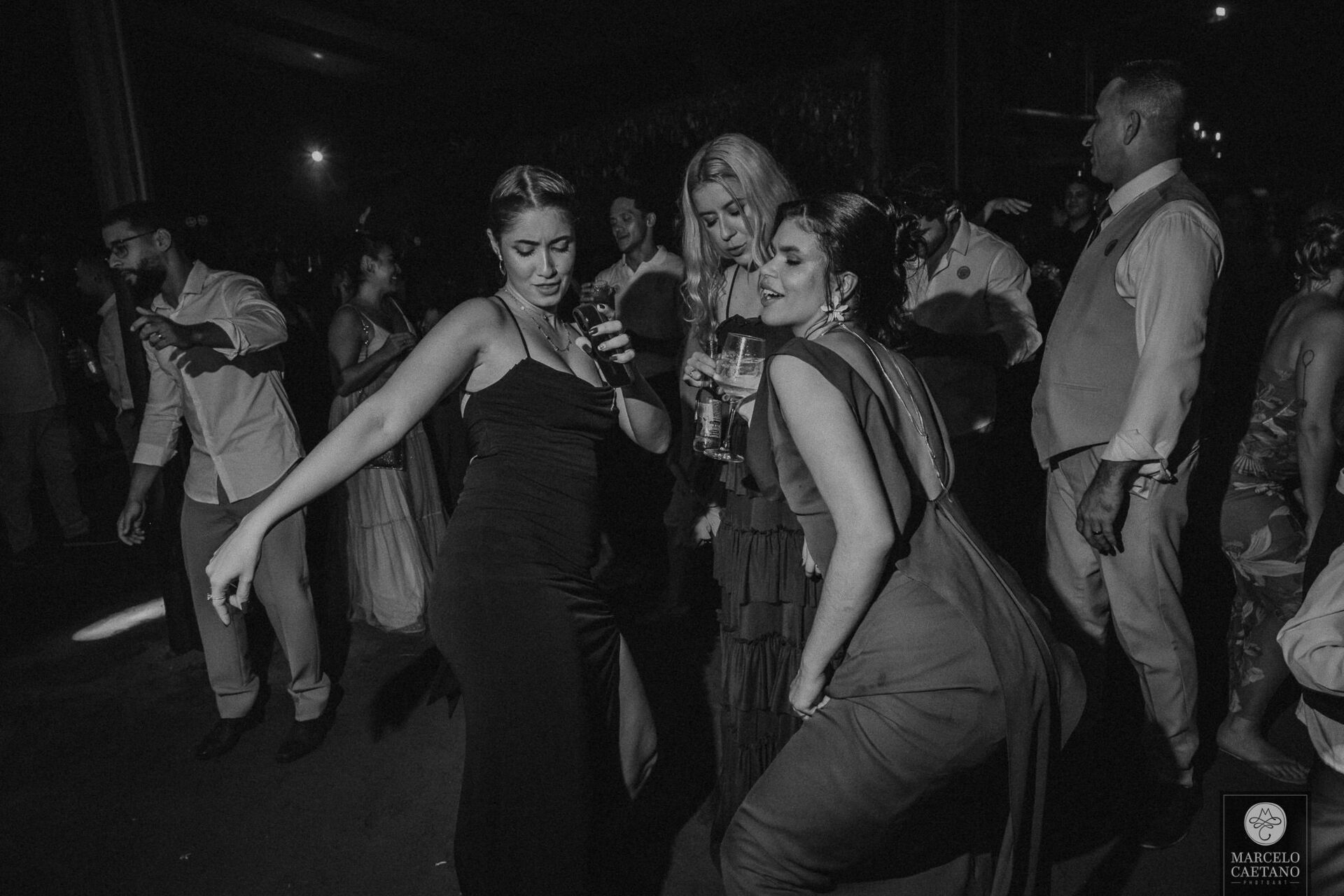 Foto Casamento na Praia - Ubatuba - Stephane e Nicholas - Imagem 97