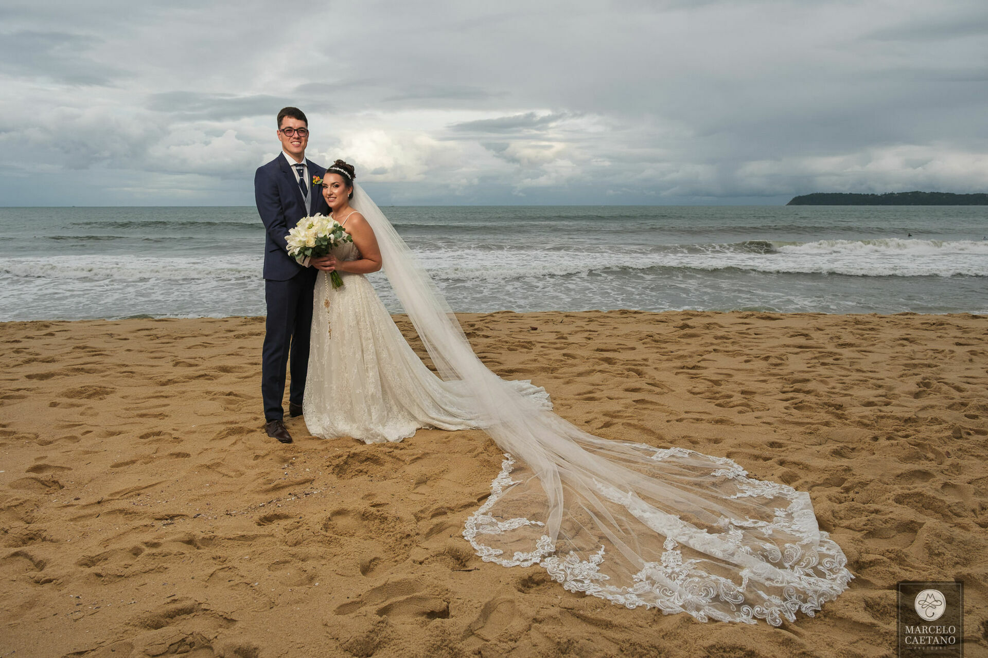 Foto Casamento na Praia - Ubatuba - Stephane e Nicholas - Imagem 58
