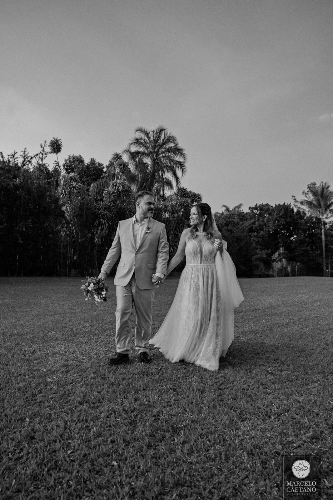 Foto Casamento no pôr do sol - Karol e Matheus - Imagem 84