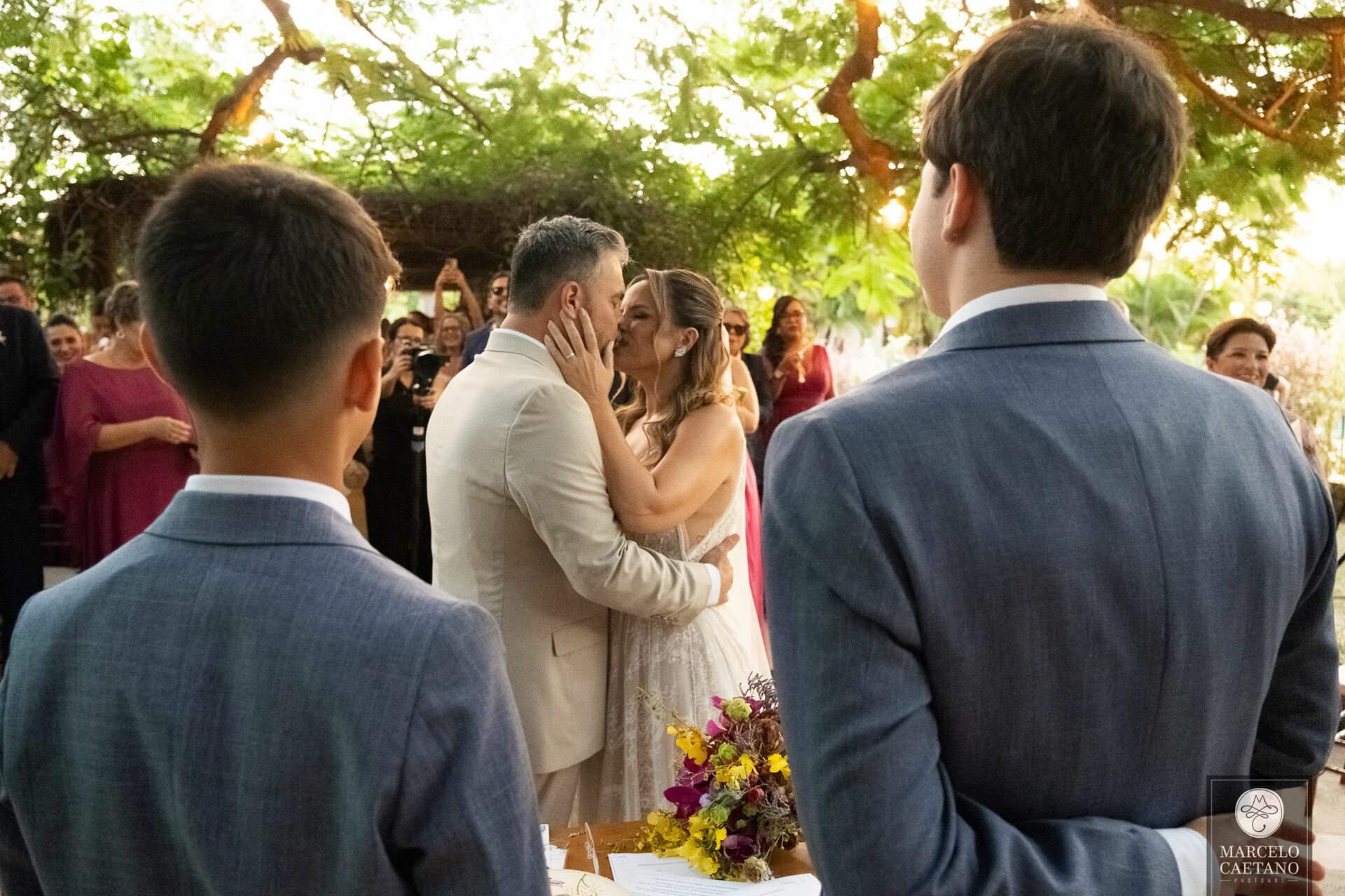 Foto Casamento no pôr do sol - Karol e Matheus - Imagem 75