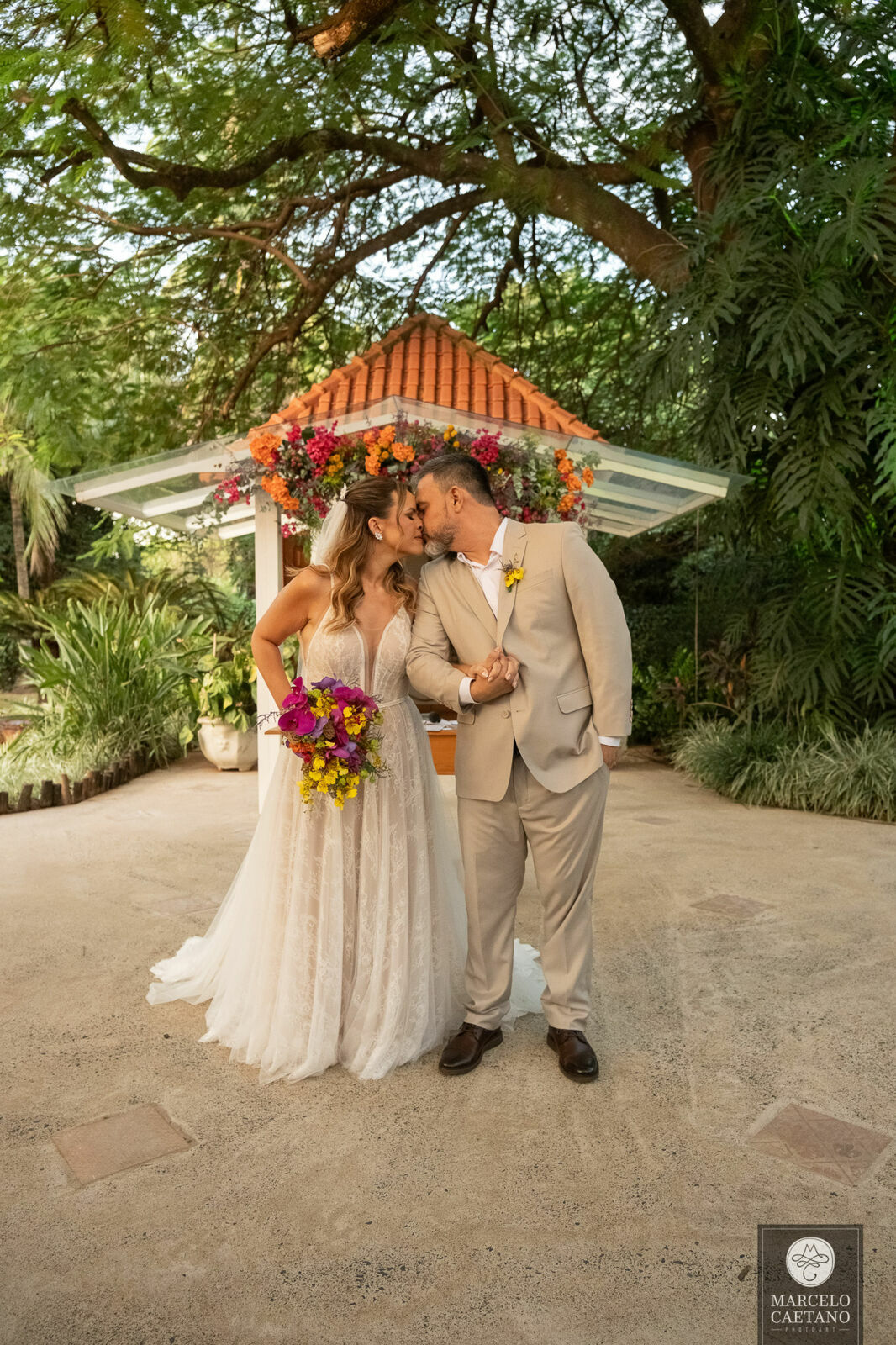 Foto Casamento no pôr do sol - Karol e Matheus - Imagem 77