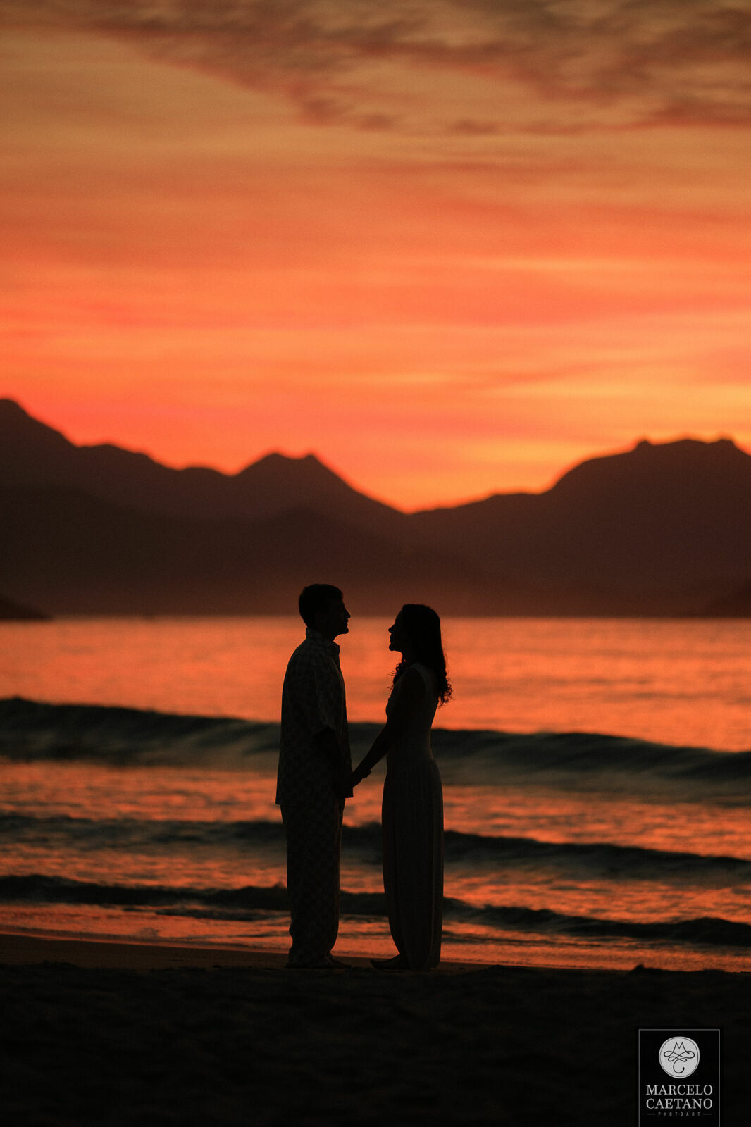 Foto Ensaio pré-wedding na praia - Gabi e João Foto Ensaio pré-wedding na praia - Gabi e João - Imagem 2