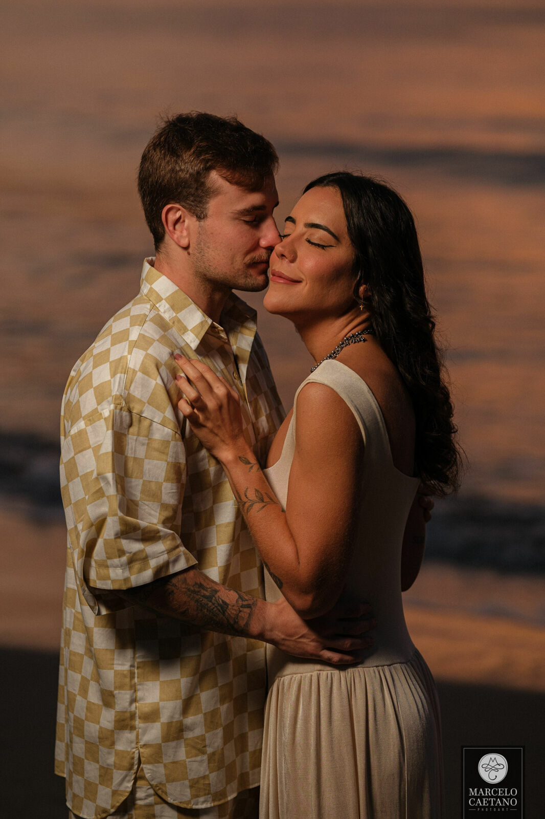 Foto Ensaio pré-wedding na praia - Gabi e João Foto Ensaio pré-wedding na praia - Gabi e João - Imagem 4