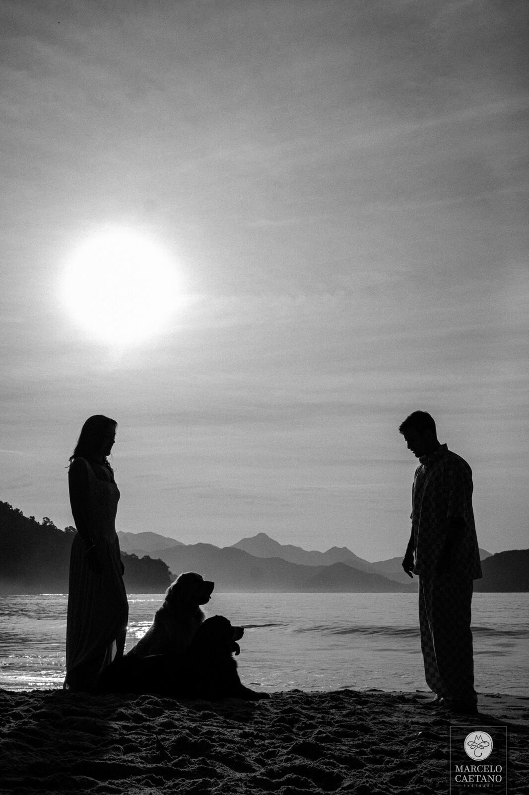 Foto Ensaio pré-wedding na praia - Gabi e João Foto Ensaio pré-wedding na praia - Gabi e João - Imagem 37