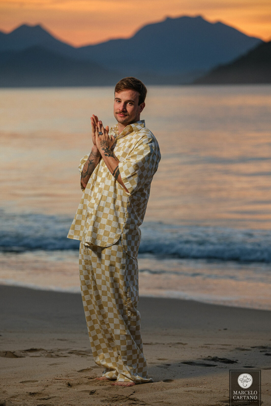 Foto Ensaio pré-wedding na praia - Gabi e João Foto Ensaio pré-wedding na praia - Gabi e João - Imagem 6
